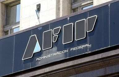 Inconstitucionalidad de la aplicación retroactiva por transferencia de saldos de libre disponibilidad de IVA