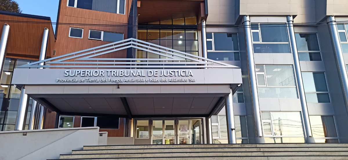 SUPERIOR TRIBUNAL 1