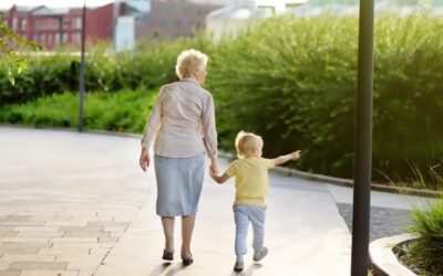 La Cámara Nacional Civil revoca sentencia de alimentos contra la abuela materna.