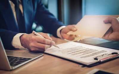 Honorarios profesionales deben abonarse aun sin contrato escrito formal reconocen honorarios pactados verbalmente y la validez de WhatsApp como prueba