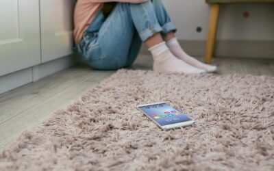 Interés superior del niño y dignidad digital justifican límites a publicaciones familiares en redes